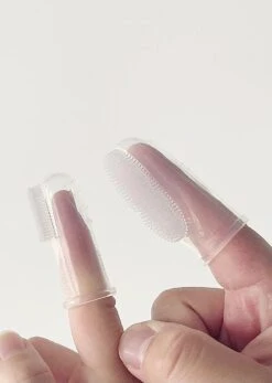 HAAKAA Silicone Finger Toothbrush Set 2pcs (S&L) -Toypark Sales HAAKAASiliconeFingerToothbrushset2pcs S L 6