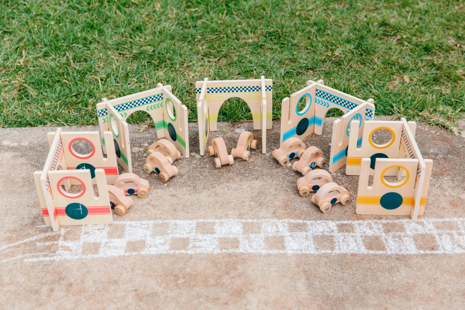 The Freckled Frog Happy Architect Raceway With Cars 7 The Freckled Frog Happy Architect Raceway With Cars - Image 5