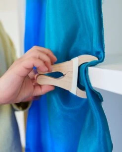 Sarah's Silks Play Clips- Size D (1 Piece) -Toypark Sales Play6