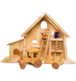 Drei Blatter Wooden Farm Cottage With Stable